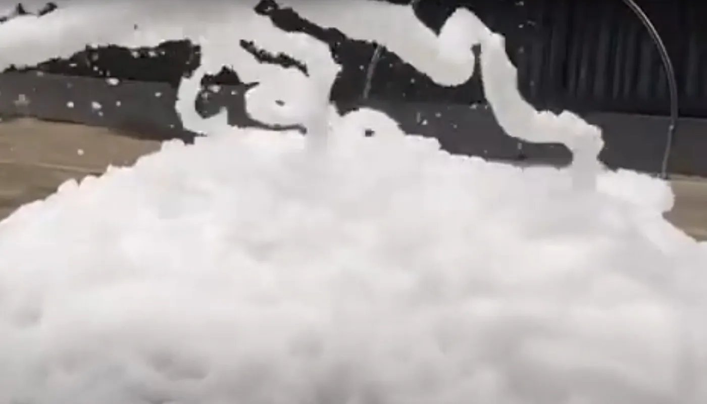 Video of Telescopic Foam Machine